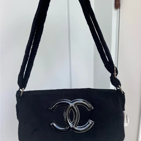 Chanel Black Shoulder/Crossbody authentic GWP - Picture 3 of 13